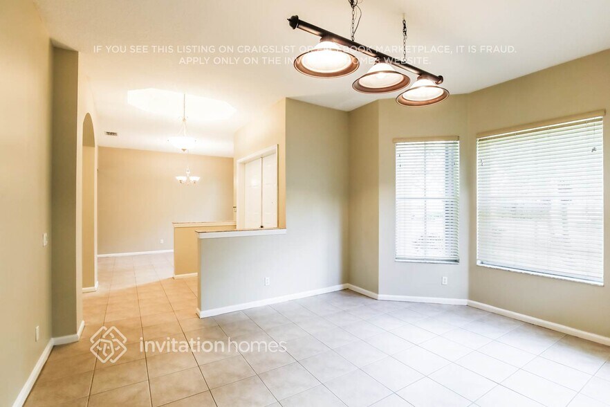 Building Photo - 9646 Savannah Estates Dr