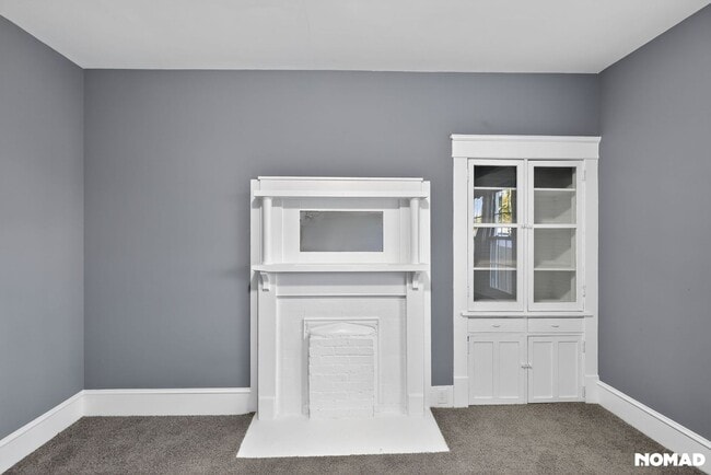 Building Photo - 512 Maple Ave