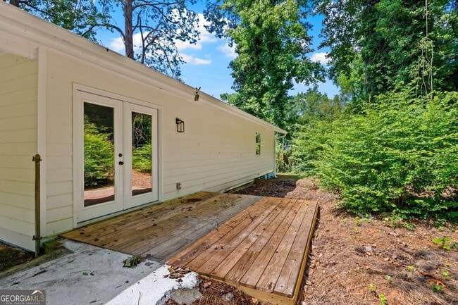 Building Photo - 53 Lucia Dr SE
