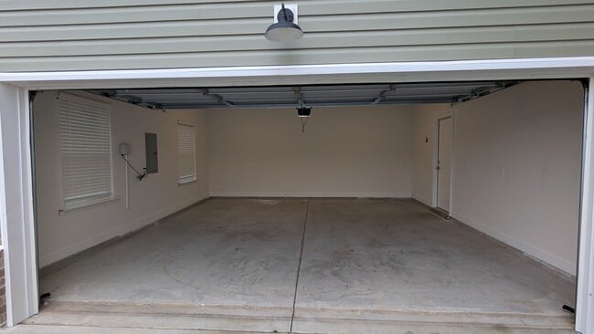 Building Photo - 208 Glick Wy