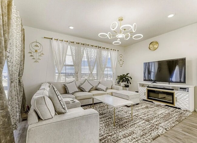 Building Photo - Luxurious CORNER LOT - 3bd 2.5 paired home in Dove Village!