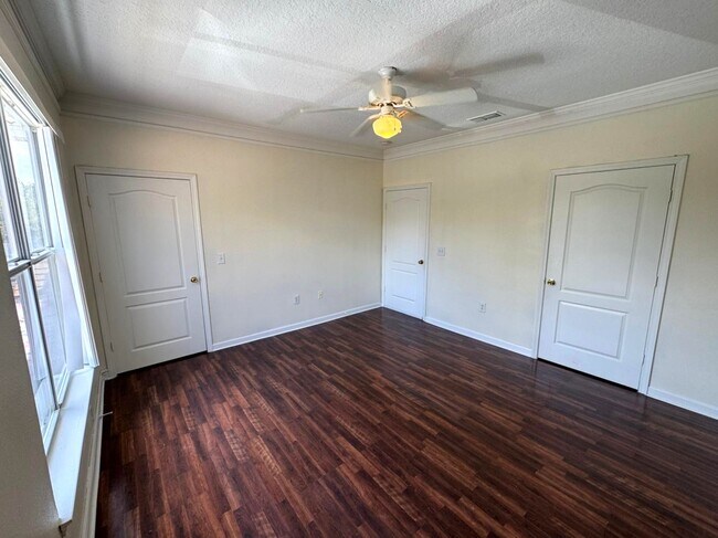 Building Photo - 17952 Villa Creek Dr