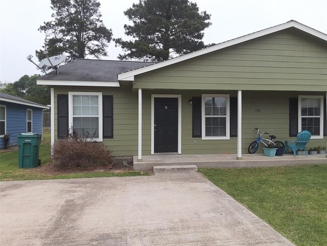 Primary Photo - 146 S Bend Ct
