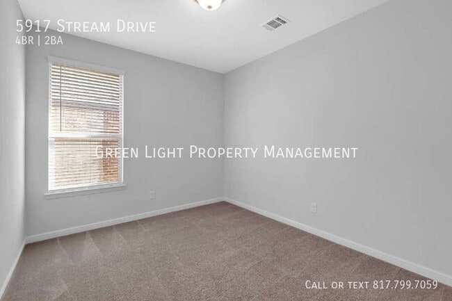 Building Photo - 5917 Stream Dr