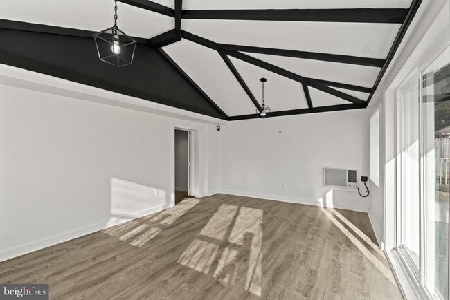 Building Photo - 139 Adrienne Ave