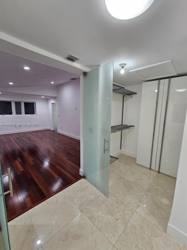 Building Photo - 5754 NW 98th Ave