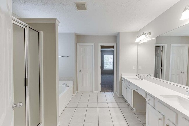 Building Photo - 4439 Woodgate Hill Trail