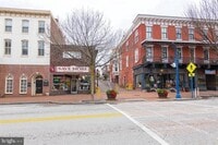 Building Photo - 215 Bridge St