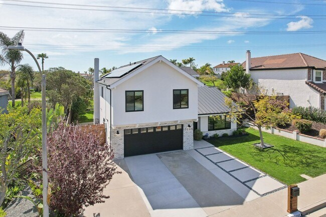 Building Photo - 7249 Mimosa Dr