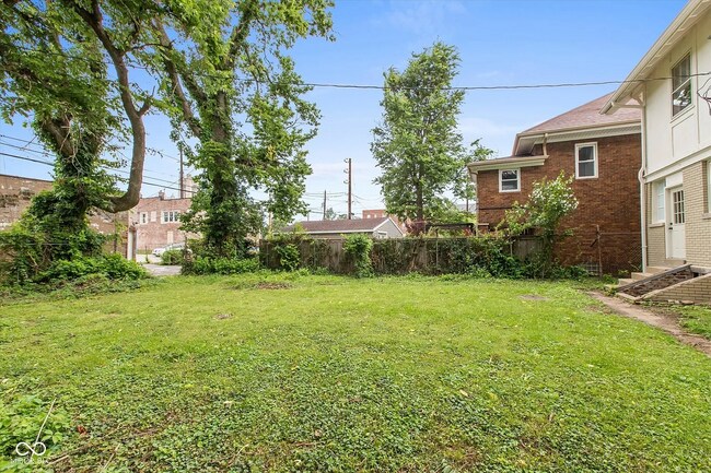 Building Photo - 3358 Ruckle St