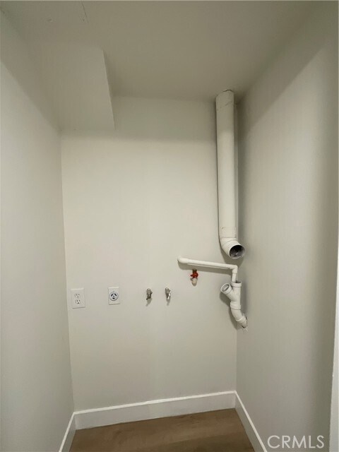 Building Photo - 470 S Ranch View Cir