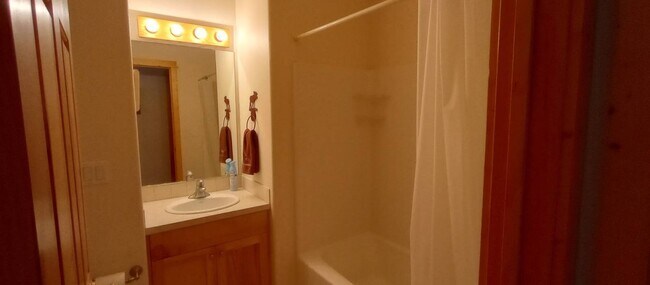 Building Photo - 49C Chardonnay Dr