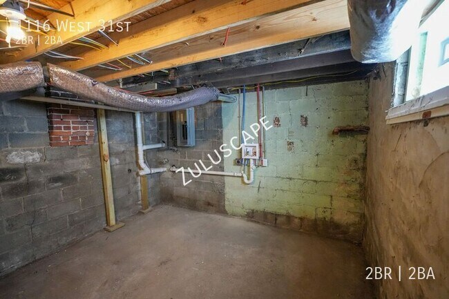 Building Photo - 1116 West 31st-