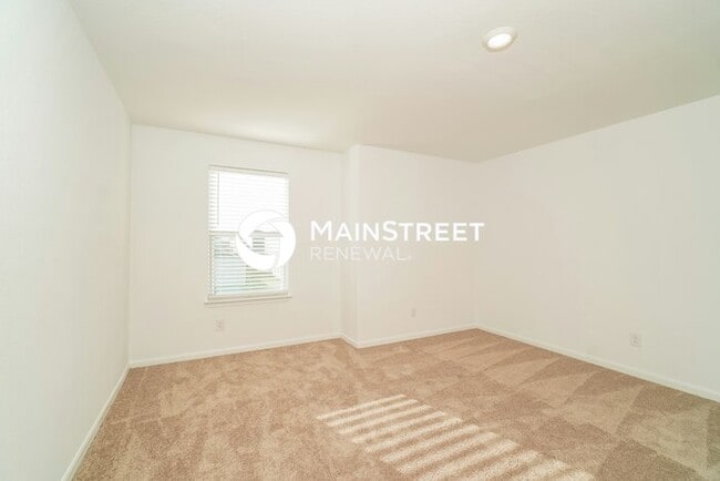Building Photo - 4 Bedroom Pet-Friendly Home in New Braunfels, TX with Main Street Renewal