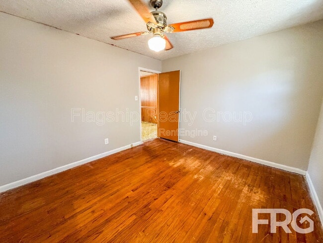 Building Photo - 124 Grant Dr