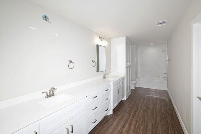 Building Photo - 4711 Scotty Dr