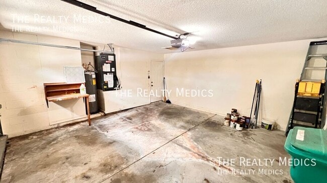 Building Photo - 7373 Mardell Ct