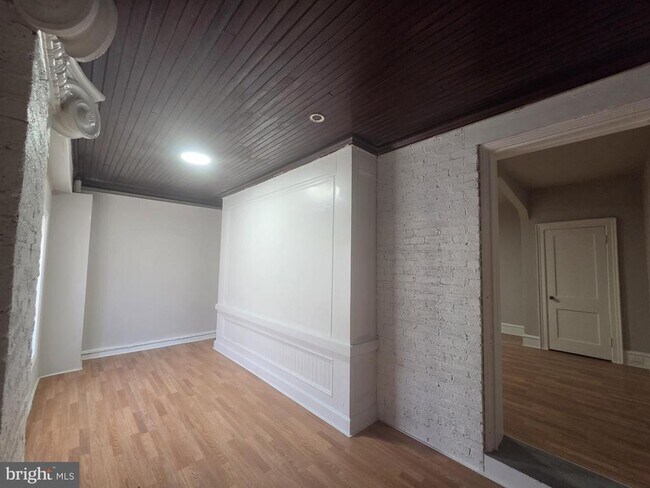 Building Photo - 137 S 56th St