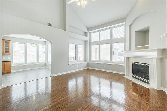 Building Photo - 12207 Salmon Creek