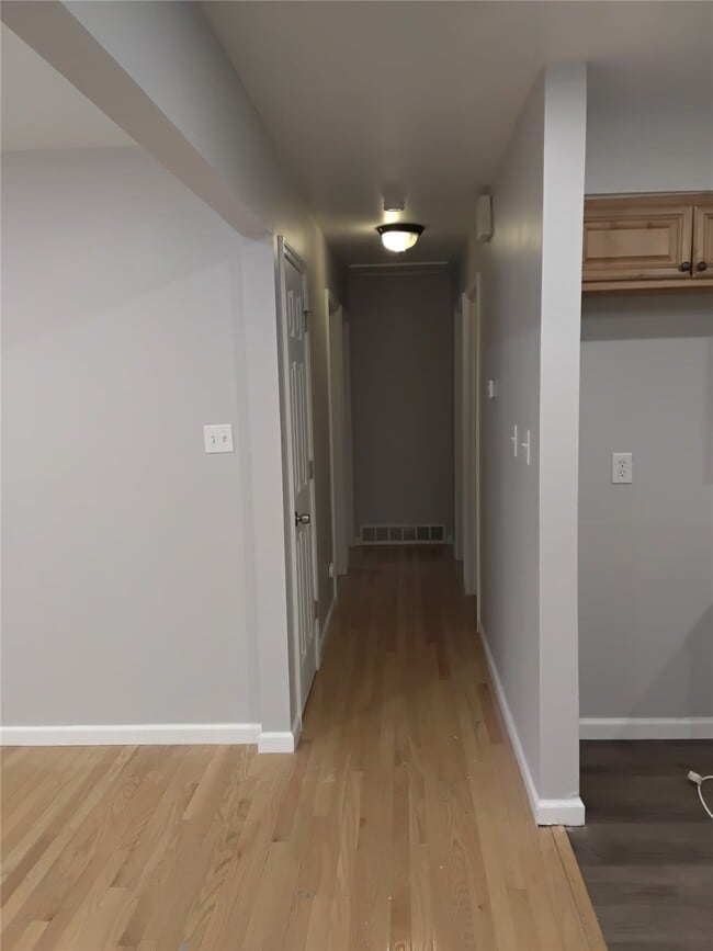 Building Photo - 7454 Blanding Dr