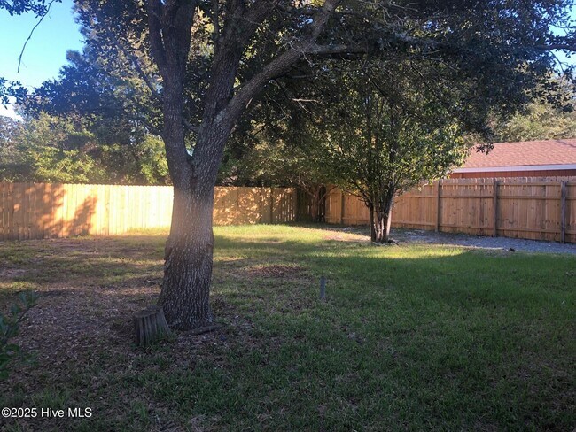 Building Photo - 3223 Chalmers Dr