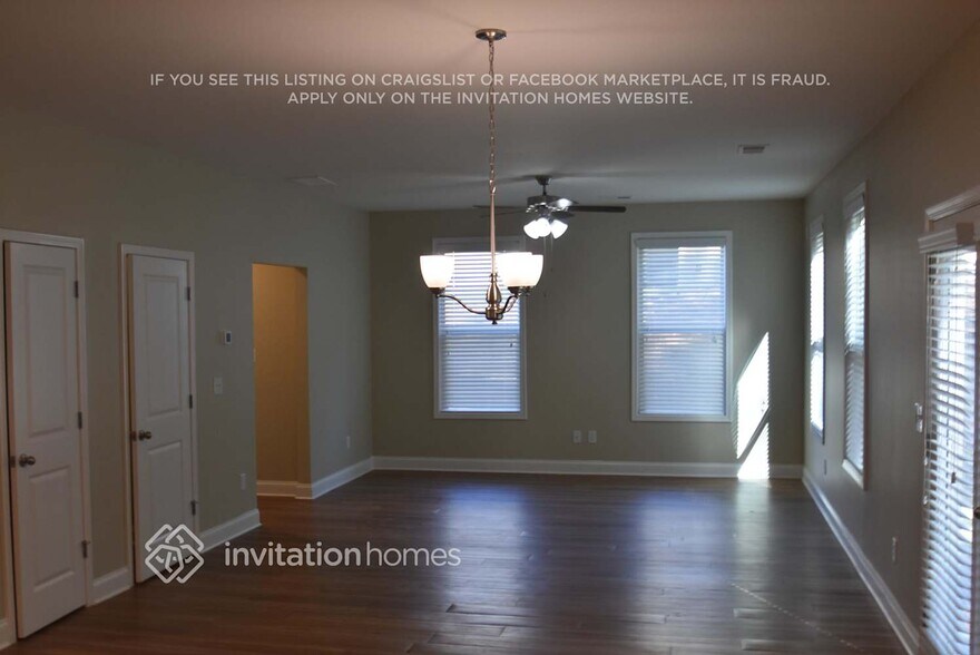 Building Photo - 378 White Trillium Dr