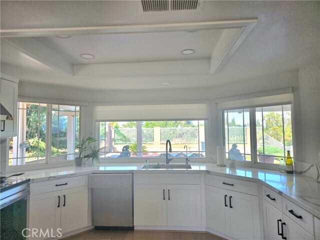 Building Photo - 2200 Camino Rey