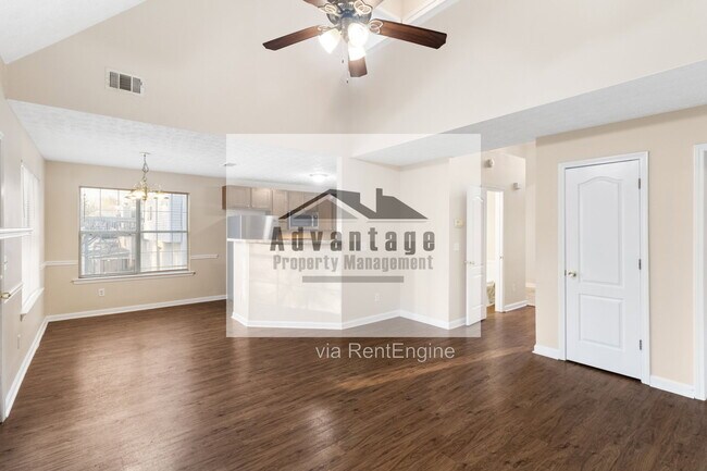 Building Photo - 382 Summer Hill Cir