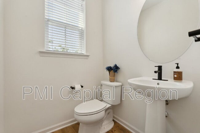 Building Photo - 7836 Hope Ct
