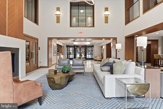 Building Photo - 631 D St NW