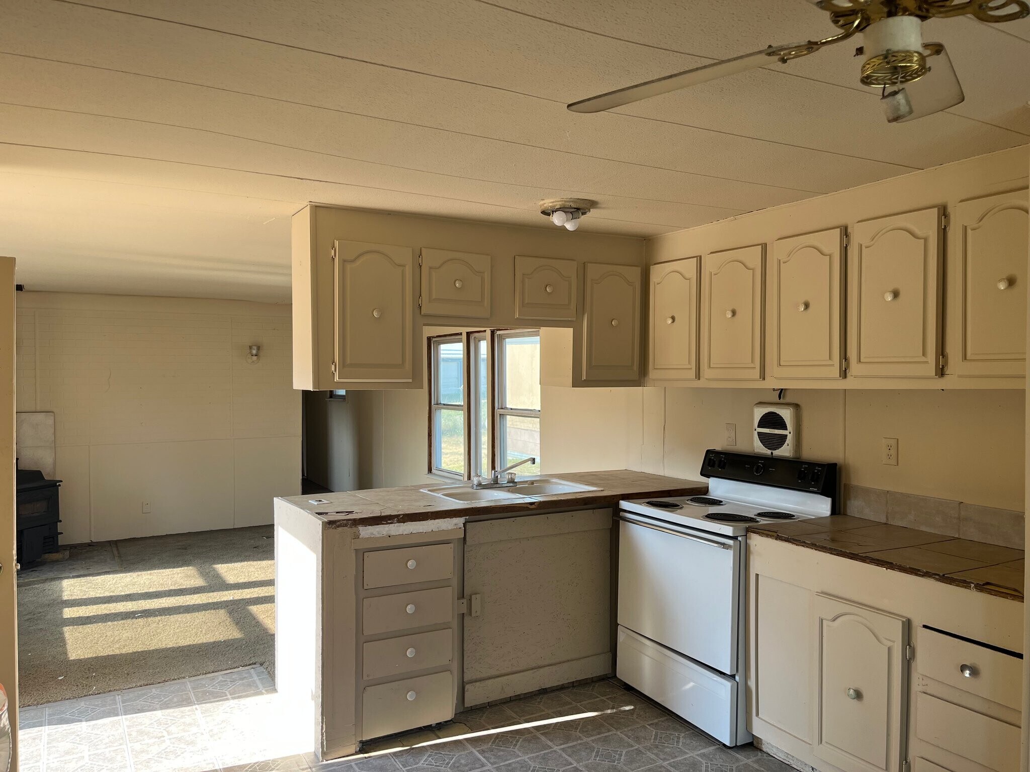 Building Photo - 1130 MT-135