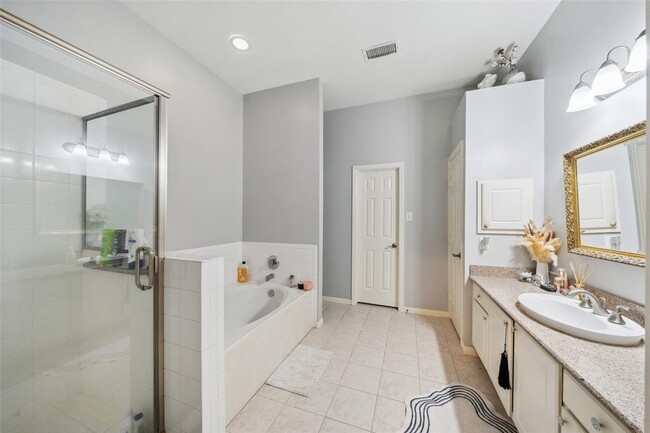 Building Photo - 64 S Piper Trace