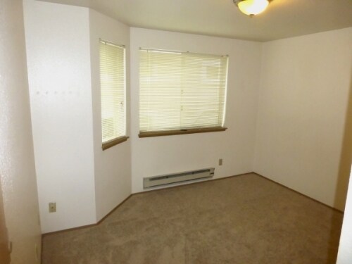 Building Photo - Pinehurst West - 1 bedroom
