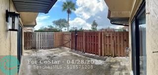 Building Photo - 1440 N Lawnwood Cir