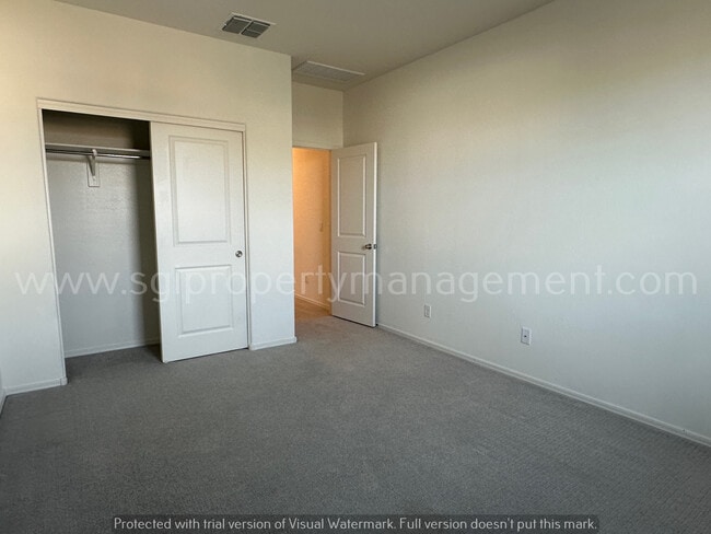 Building Photo - 1781 E Desert Breeze Pl