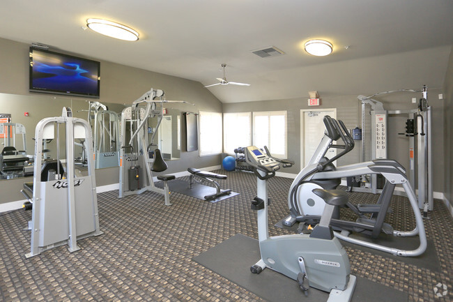 Fitness Center - Sonterra Apartments