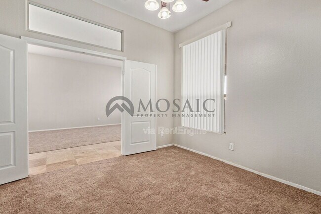 Building Photo - 1112 N Wade Dr