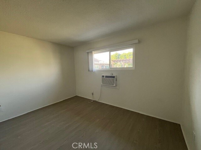Building Photo - 37067 Bankside Dr