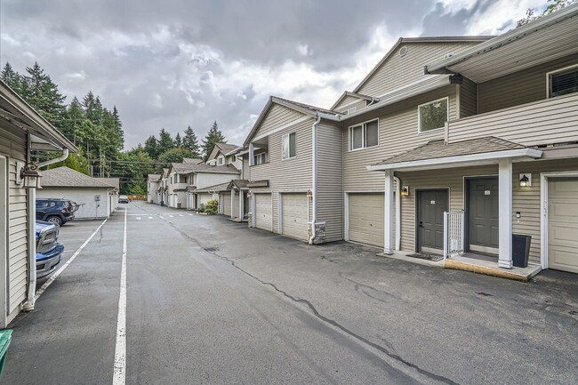 Primary Photo - Gorgeous 3 Bed 2.5 Bath Condo @ The Desira...
