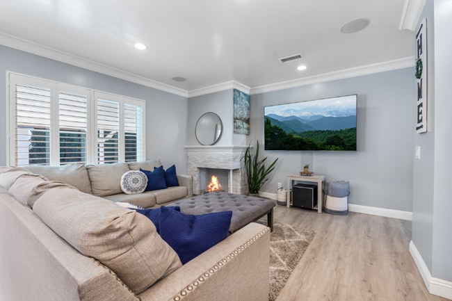 Building Photo - 1614 Marion Way W