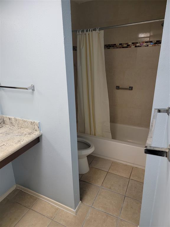 Building Photo - 6417 S Briar Bayou Dr