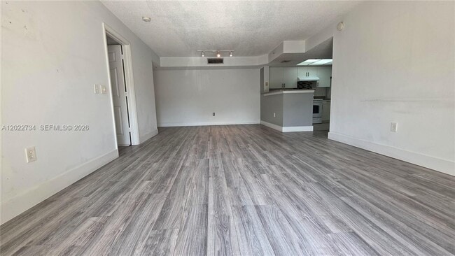 Building Photo - 5011 Wiles Rd