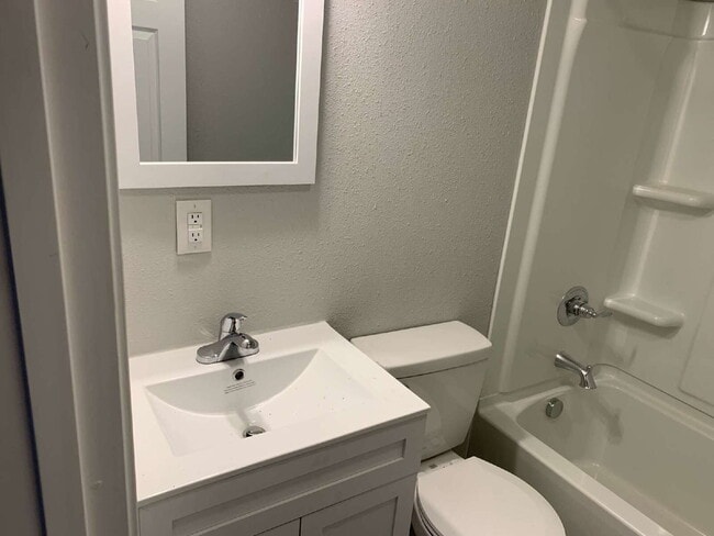 Building Photo - Outstanding 3-Bedroom Home in the Heart of...
