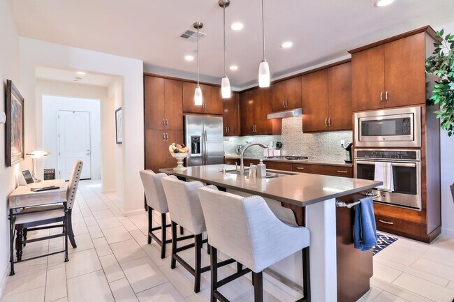 Building Photo - 33 Angra Way