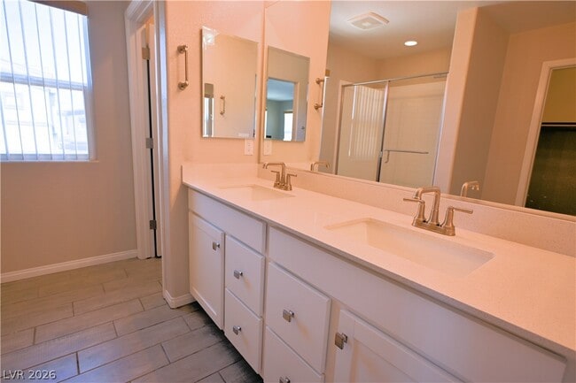 Building Photo - 10205 Starlit Cyn Ct