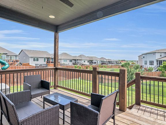 Building Photo - 6315 Rockaway Dr