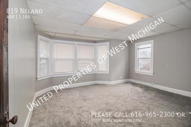 Building Photo - 819 Neland-
