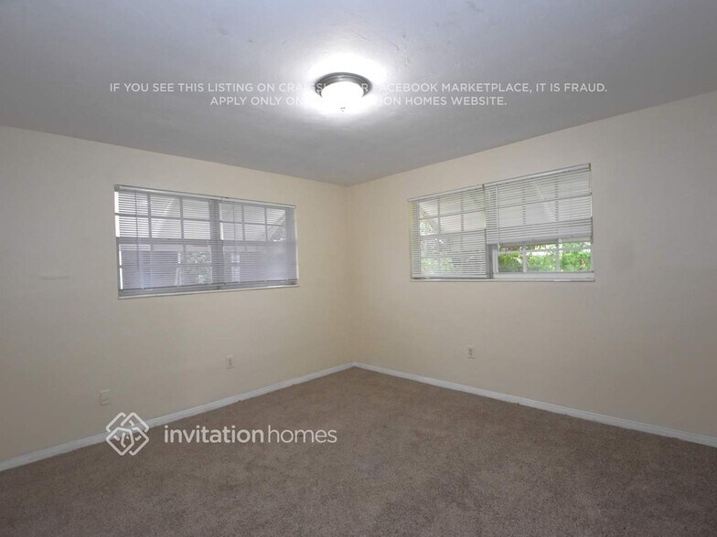 Building Photo - 7630 Coral Blvd