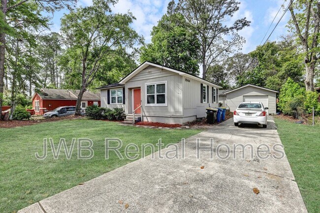 Building Photo - 8944 Jackson Ave