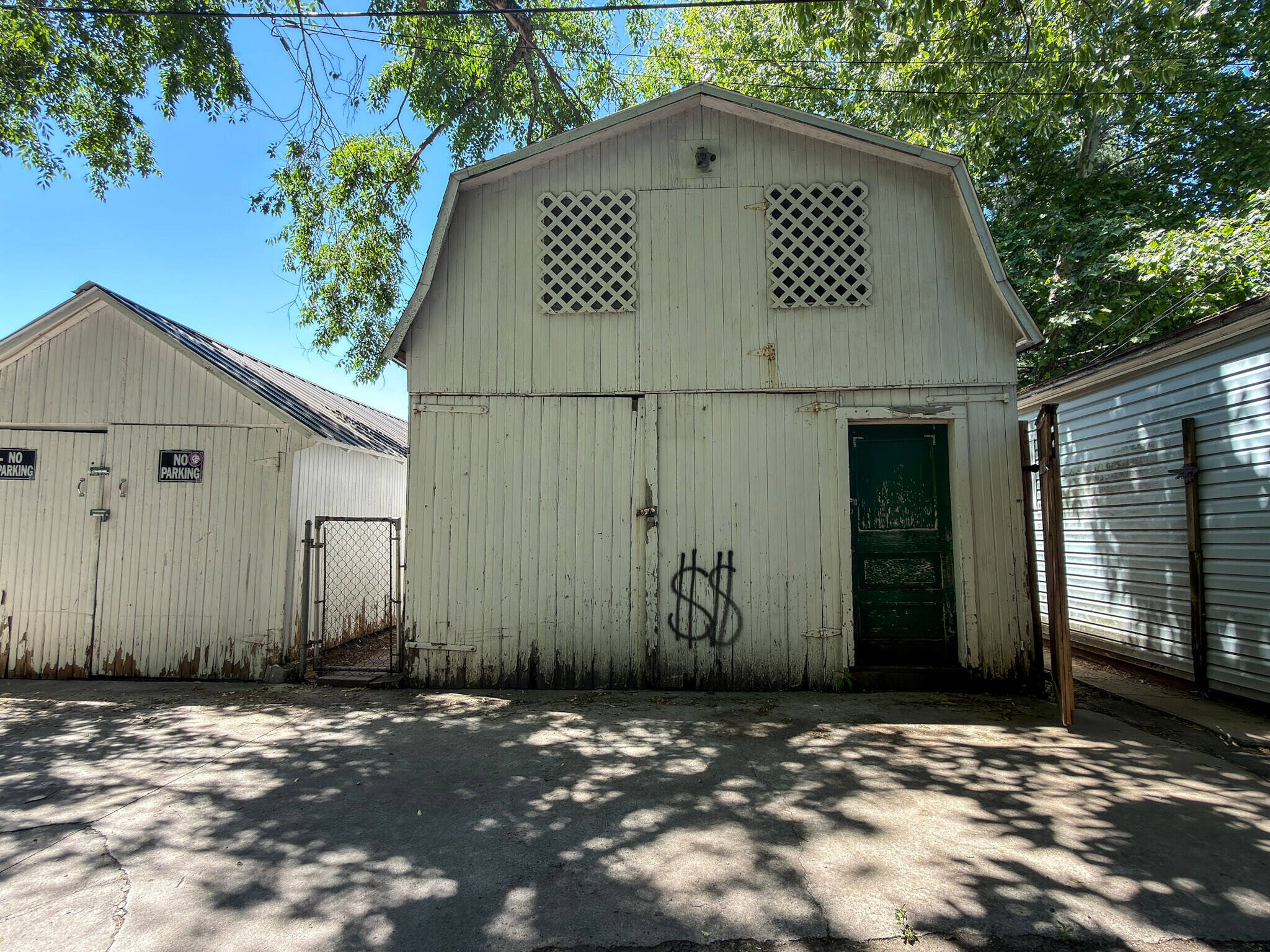 Building Photo - 281 Church Ave